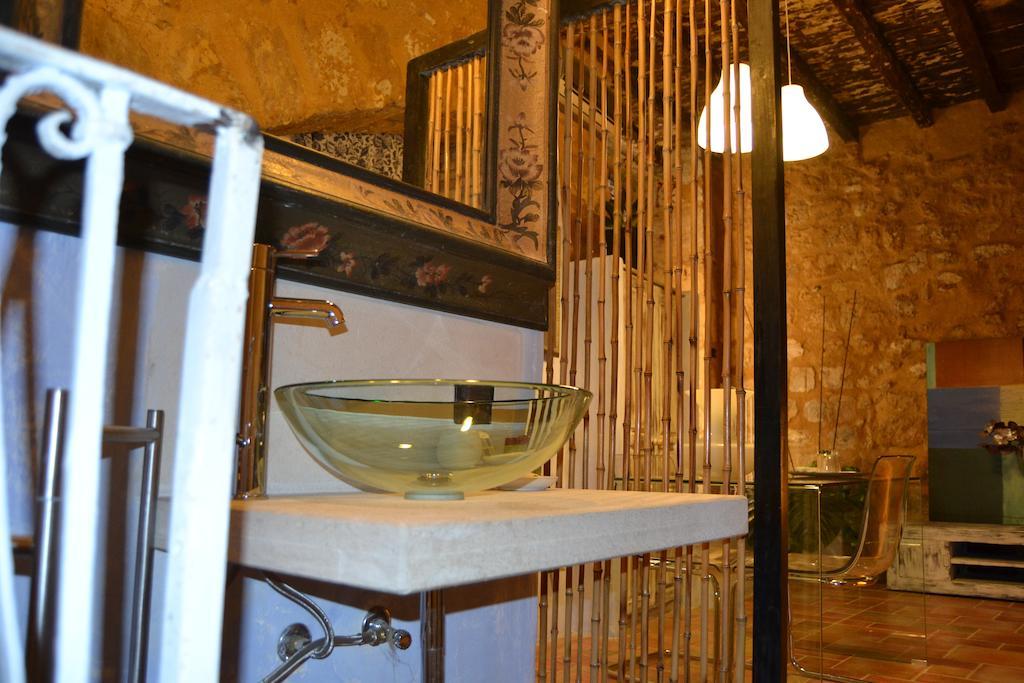Bed and Breakfast Le Stanze Dello Scirocco Sicily Luxury Agrigento Habitación foto